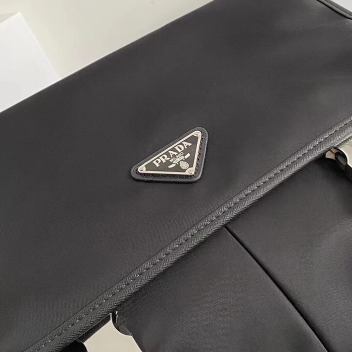 PRADA 2VD768B ナイロンフラップ斜め掛け サイズ:32x24x12cm