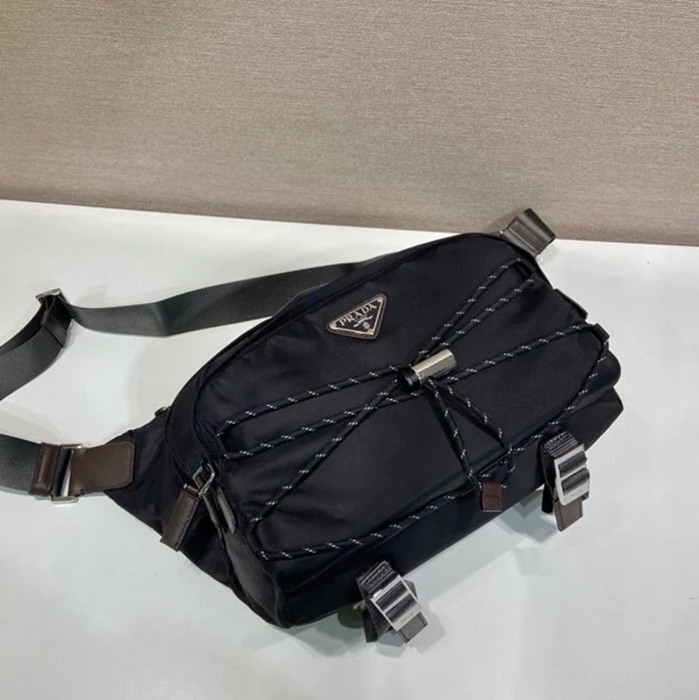 PRADA 2VH201 リナイロンメッセンジャー サイズ:30x22x10cm