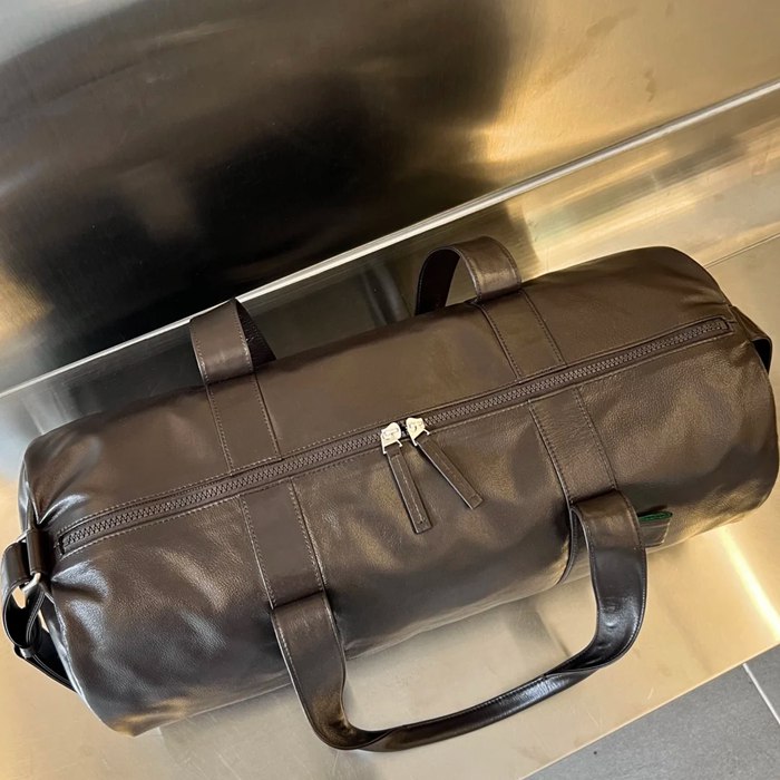 BOTTEGA VENETA BV 731192 ジムバッグ サイズ:49x22x21.5cm