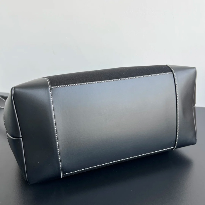 BOTTEGA VENETA BV 827066 アンディアーモ 帆布×レザー サイズ:43x39x20cm