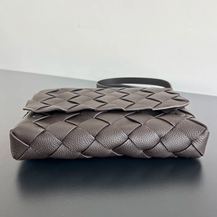 BOTTEGA VENETA BV 815796 ディアゴ斜め掛け サイズ:32x21.5cm