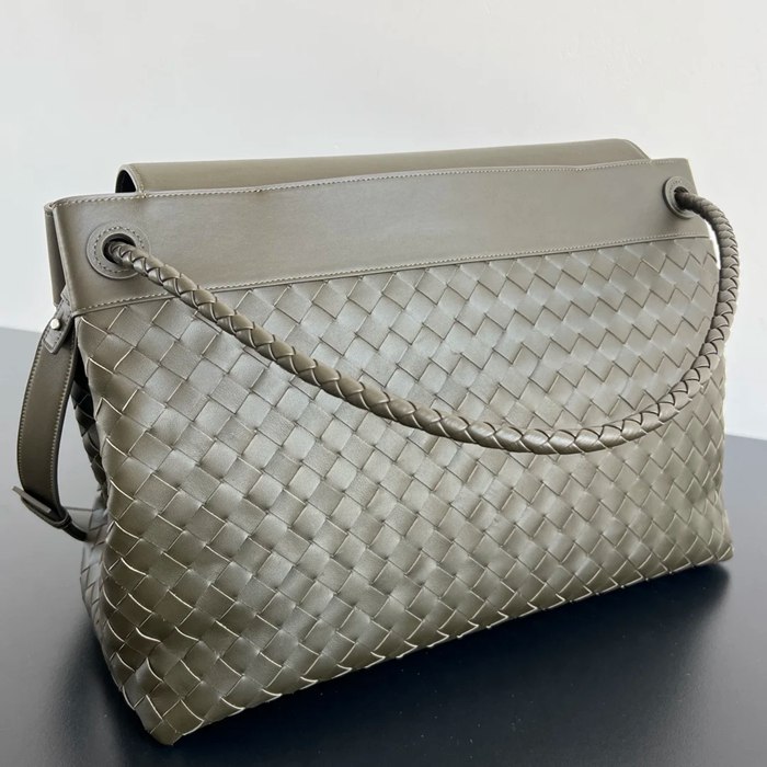 BOTTEGA VENETA BV 805969 メンズアンディアーモ サイズ:43x32x20cm