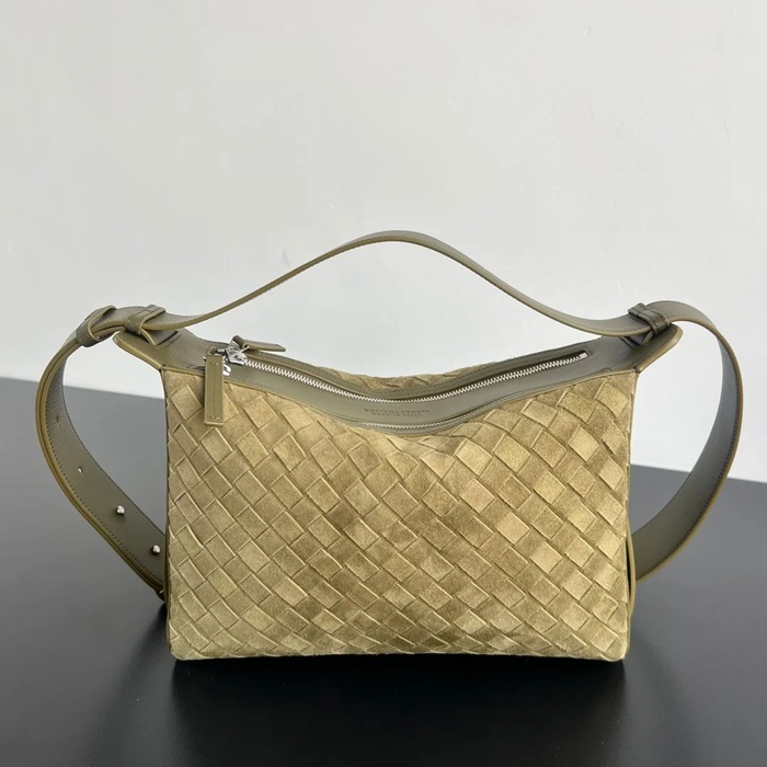BOTTEGA VENETA BV 836016 スエードトリベッカ弁当箱バッグ サイズ:30.5x20cm