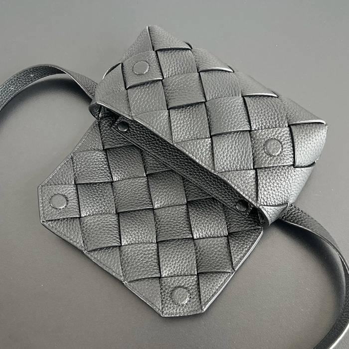 BOTTEGA VENETA BV 805773 粒面牛皮ウエストバッグ ディアゴ サイズ:19x10cm