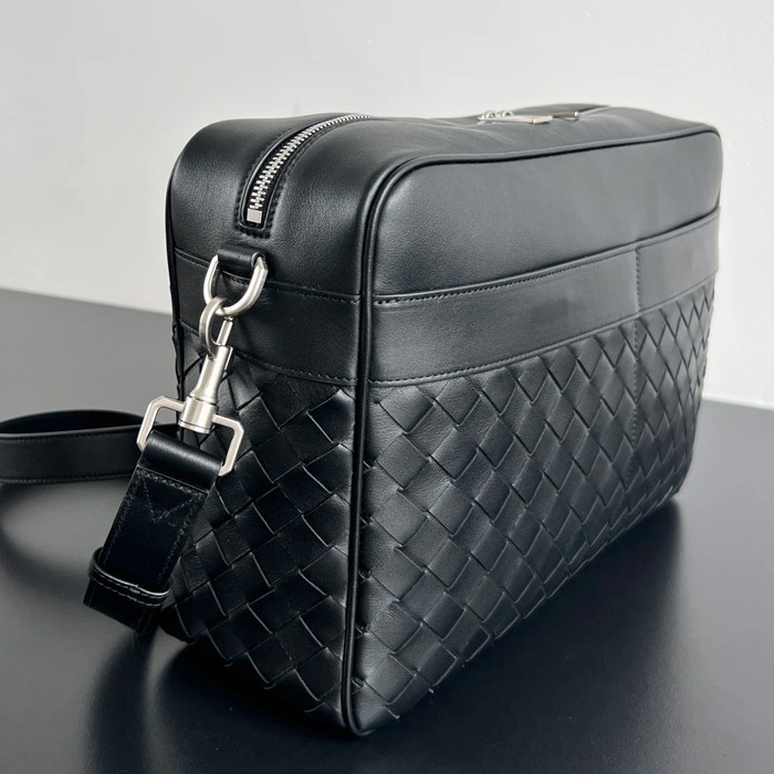 BOTTEGA VENETA BV 843857 新作ダブルポケットカメラバッグ サイズ:37x26x13cm