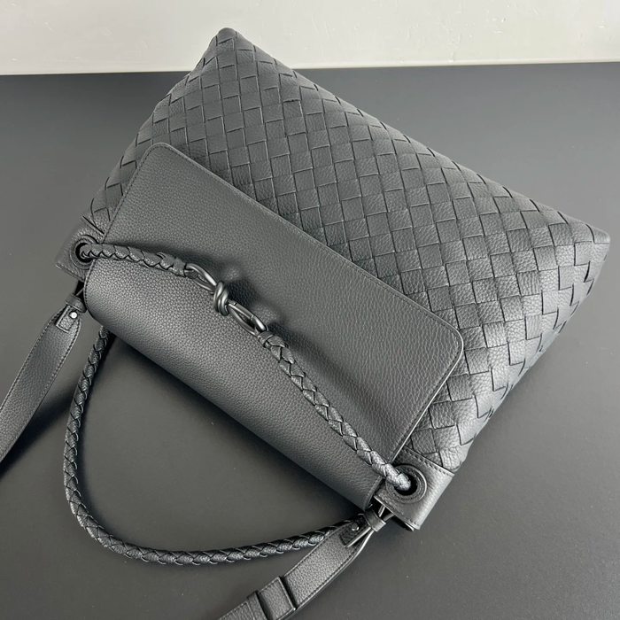 BOTTEGA VENETA BV 807715 新作粒面斜め掛け アンディアーモ サイズ:37x26x13cm