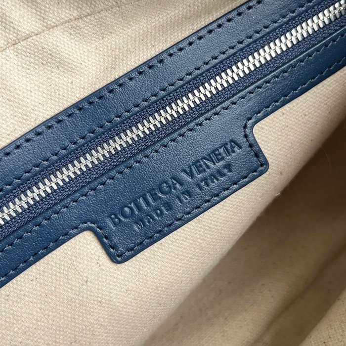 BOTTEGA VENETA BV 755923 新作編みカメラバッグ サイズ:24.5x15cm