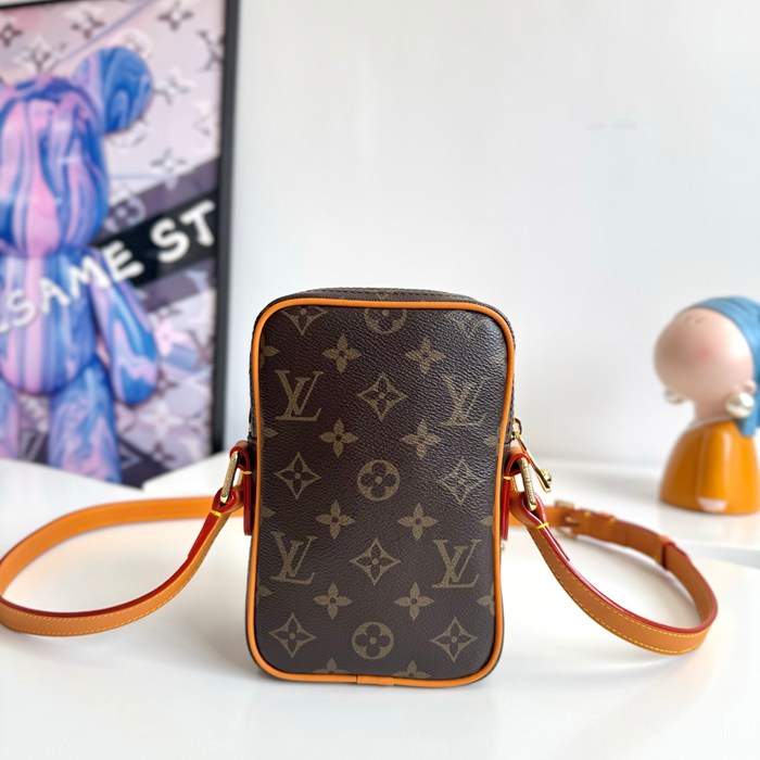 LOUIS VUITTON M14014 アマゾーヌ 斜め掛け サイズ:20x13.5cm