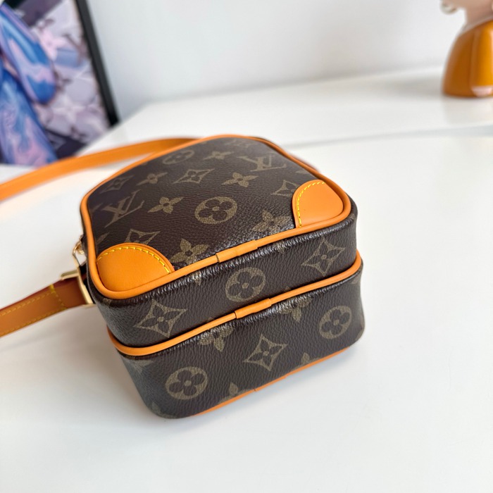 LOUIS VUITTON M14014 アマゾーヌ 斜め掛け サイズ:20x13.5cm
