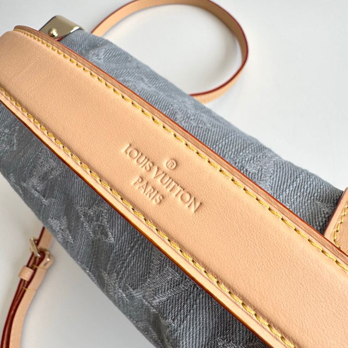 LOUIS VUITTON M13285 サイドトランク 中 サイズ:23.5x16x8.5cm