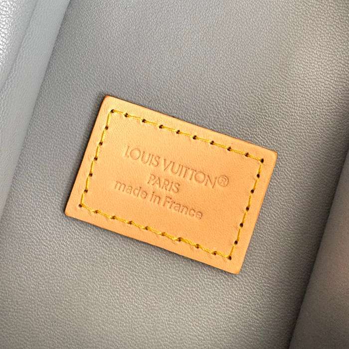 LOUIS VUITTON M13285 サイドトランク 中 サイズ:23.5x16x8.5cm
