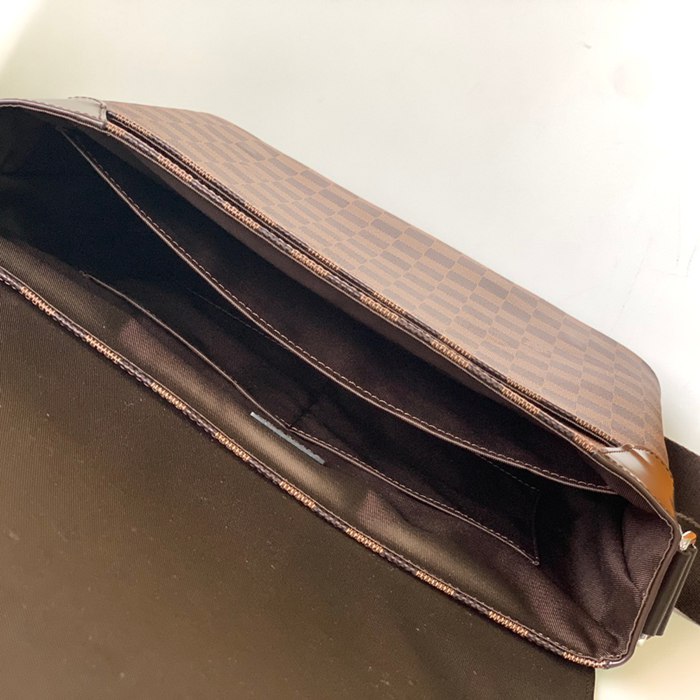 LOUIS VUITTON N41029 ディストリクト ハンドバッグ サイズ:33x29cm