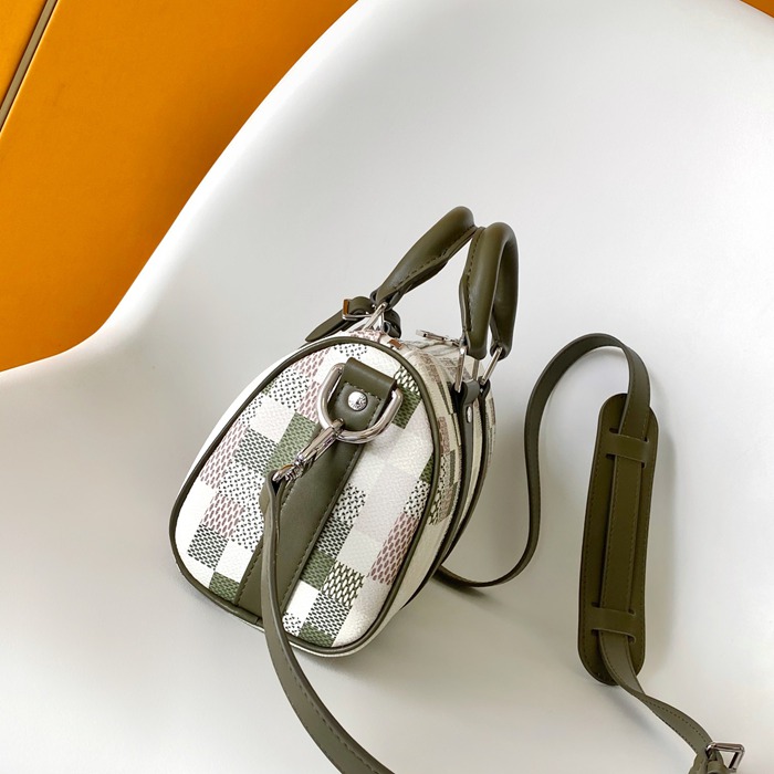 LOUIS VUITTON M00105 キープオール25 サイズ:25x15x11cm