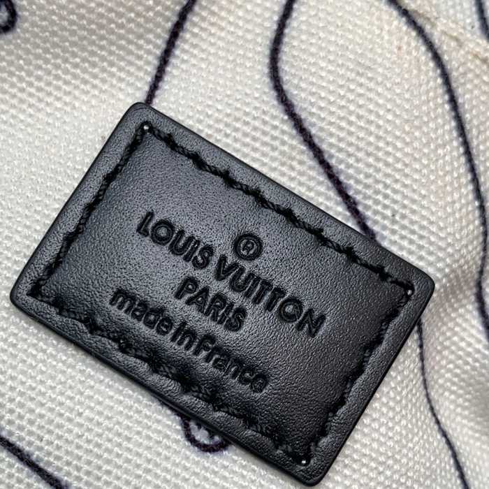 LOUIS VUITTON M13898 アマゾーヌ 斜め掛け サイズ:20x13.5cm