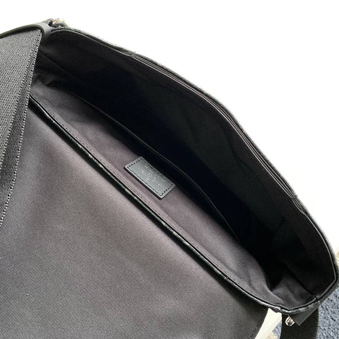 LOUIS VUITTON M44000 ディストリクト ハンドバッグ サイズ:25x22cm