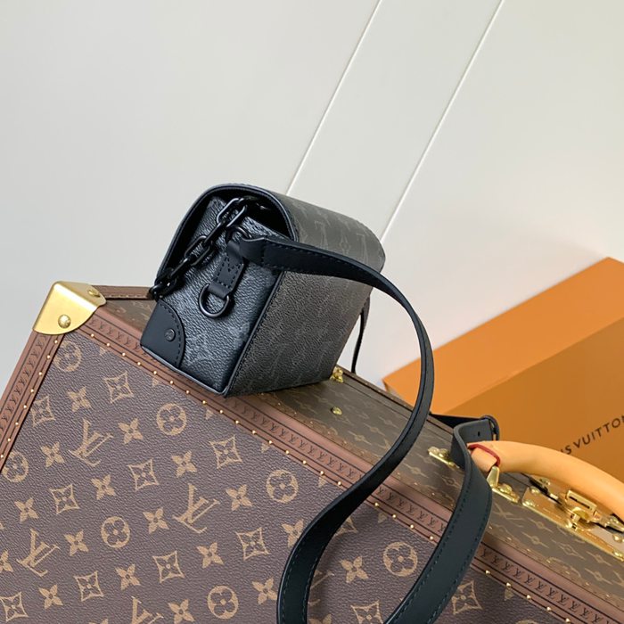 LOUIS VUITTON M81783 スチーマーミニハンドバッグ サイズ:18x11x6.5cm