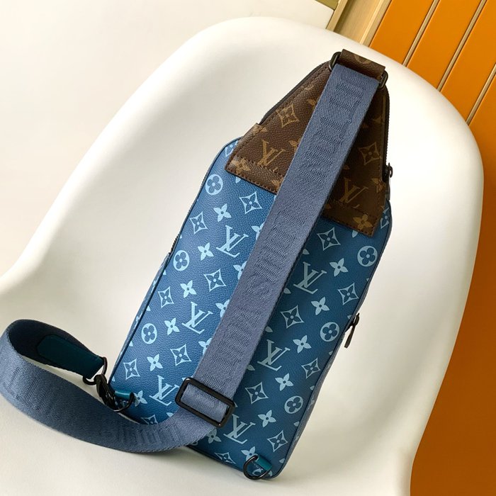 LOUIS VUITTON M23782 アベニュー ショルダー サイズ:31x20cm