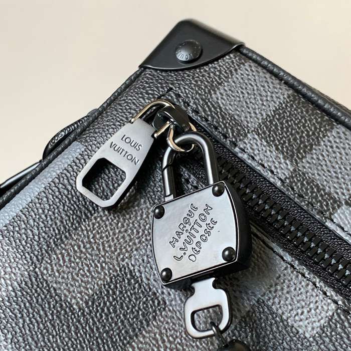 LOUIS VUITTON M14922 ミニソフトトランク サイズ:18.5x13cm