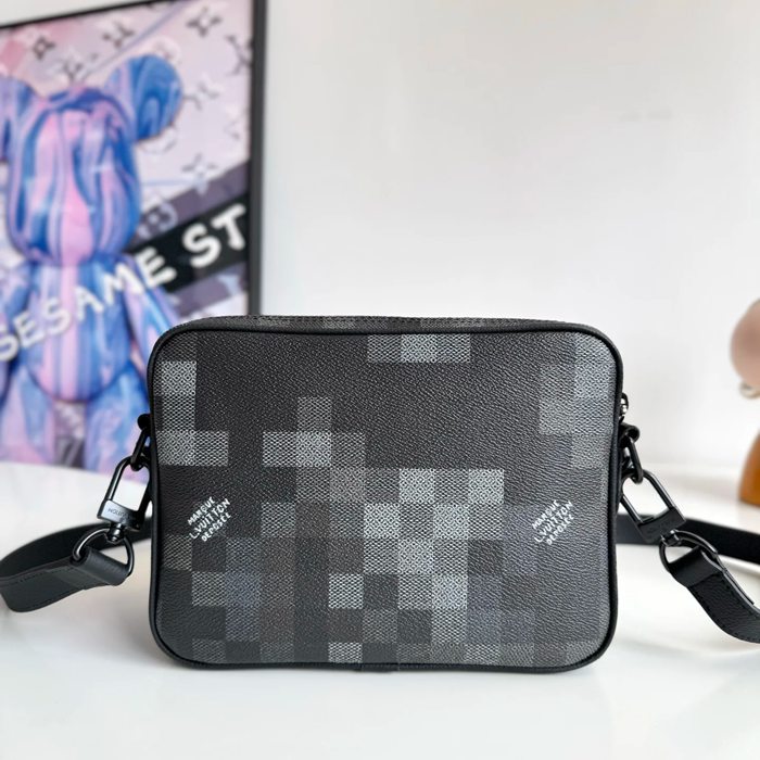 LOUIS VUITTON M14988 ニル メッセンジャー サイズ:25x17.5x11cm