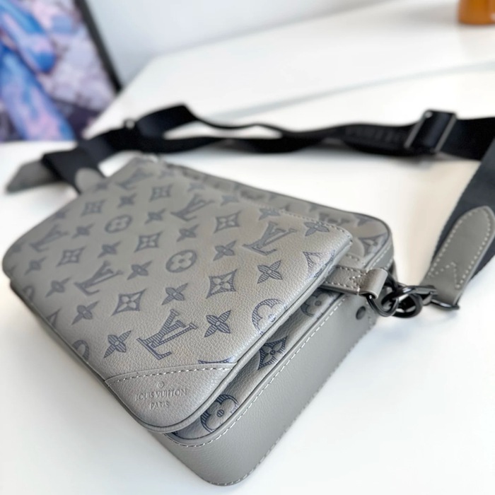 LOUIS VUITTON M46603 トリオ メッセンジャー サイズ:25x18.5cm