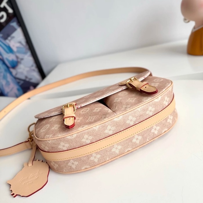 LOUIS VUITTON M15134 エスケープ ハンドバッグ サイズ:30x21cm