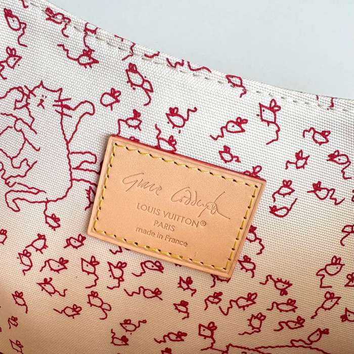 LOUIS VUITTON M15134 エスケープ ハンドバッグ サイズ:30x21cm