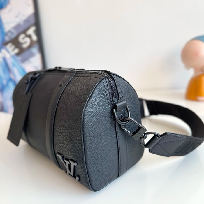 LOUIS VUITTON M59255 シティキープオール サイズ:27x17x13cm