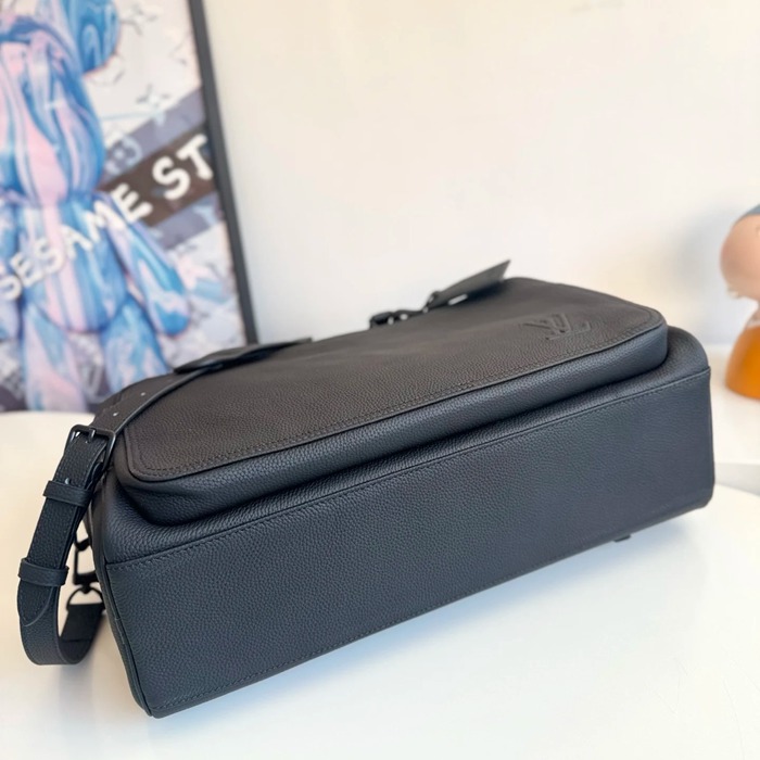 LOUIS VUITTON M26075 ウィーケンダーバッグ ブリーフケース サイズ:46x31x18cm