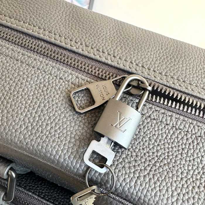 LOUIS VUITTON M26075 ウィーケンダーバッグ ブリーフケース サイズ:46x31x18cm