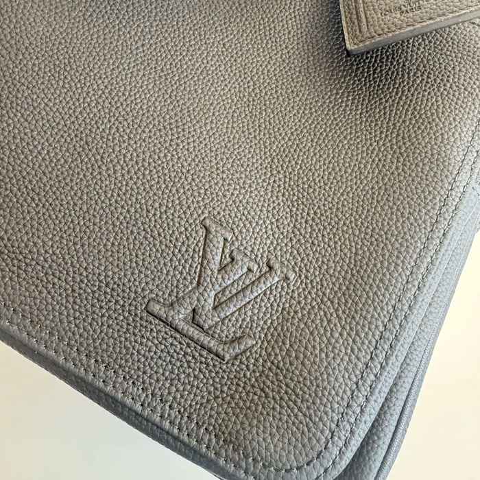 LOUIS VUITTON M26075 ウィーケンダーバッグ ブリーフケース サイズ:46x31x18cm