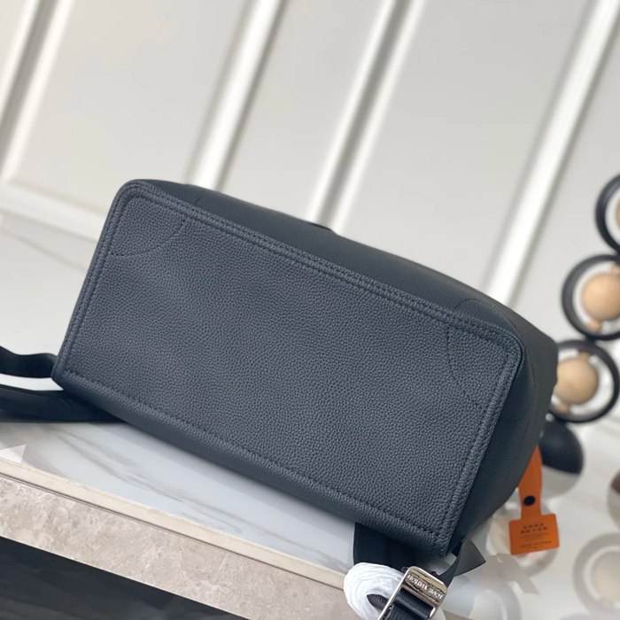LOUIS VUITTON M27063 オールスチール金具リュック スチーマー サイズ:39x31x15.5cm