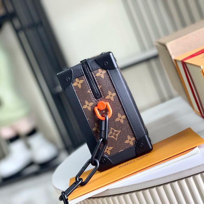 LOUIS VUITTON M44478 イタリアA級レザー斜め掛け サイズ:25x18x10cm