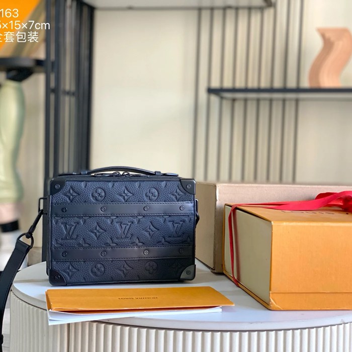 LOUIS VUITTON M59163 イタリアA級レザー斜め掛け サイズ:21x15cm