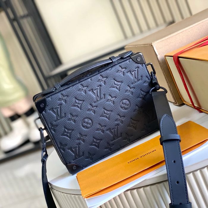 LOUIS VUITTON M59163 イタリアA級レザー斜め掛け サイズ:21x15cm