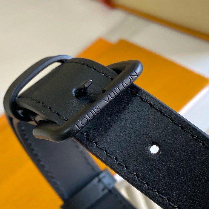 LOUIS VUITTON M59163 イタリアA級レザー斜め掛け サイズ:21x15cm