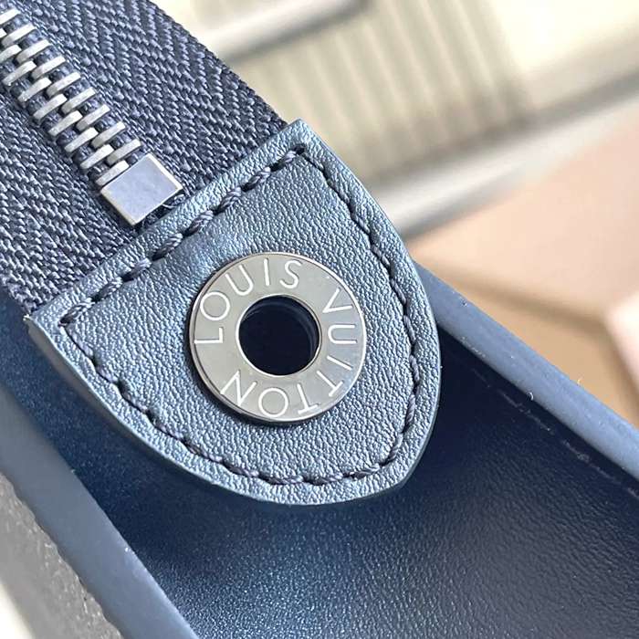 LOUIS VUITTON M61692 イタリアA級レザーハンドバッグ サイズ:27x21cm