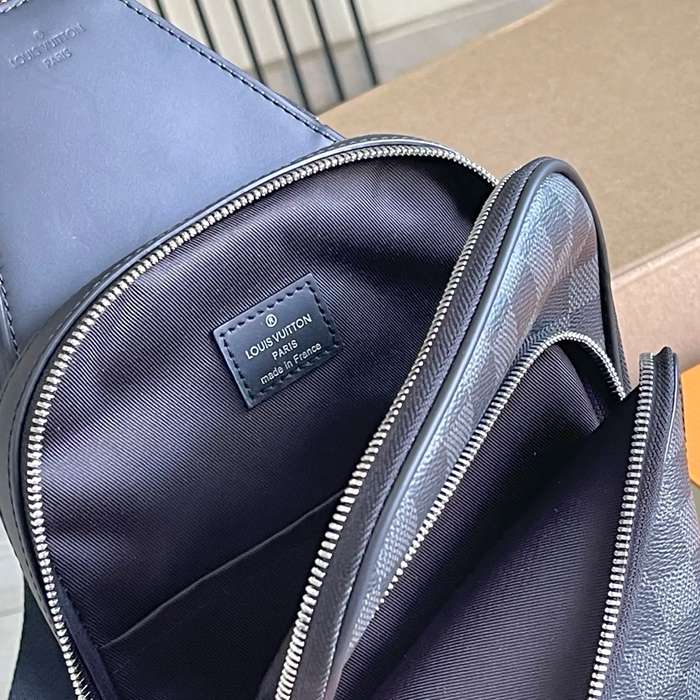 LOUIS VUITTON M45302 特級正品胸バッグ サイズ:31x20cm