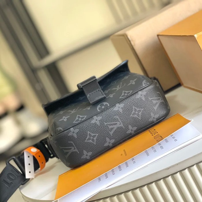 LOUIS VUITTON M12518 イタリアA級レザーハンドバッグ サイズ:18x17x7.5cm