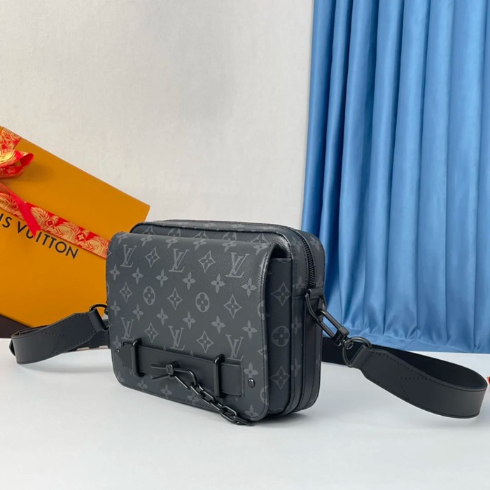 LOUIS VUITTON M45585 キャンバスメッセンジャー スチーマー サイズ:23.5x17cm