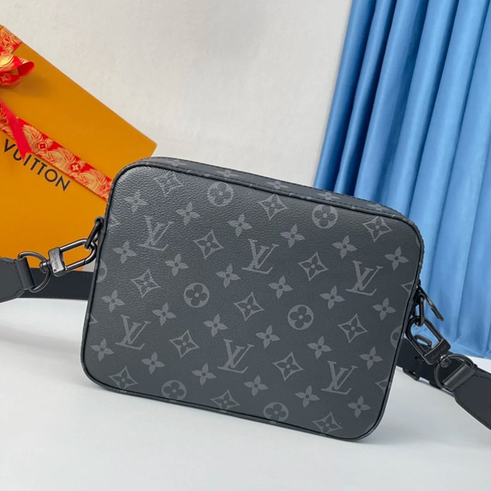 LOUIS VUITTON M45585 キャンバスメッセンジャー スチーマー サイズ:23.5x17cm