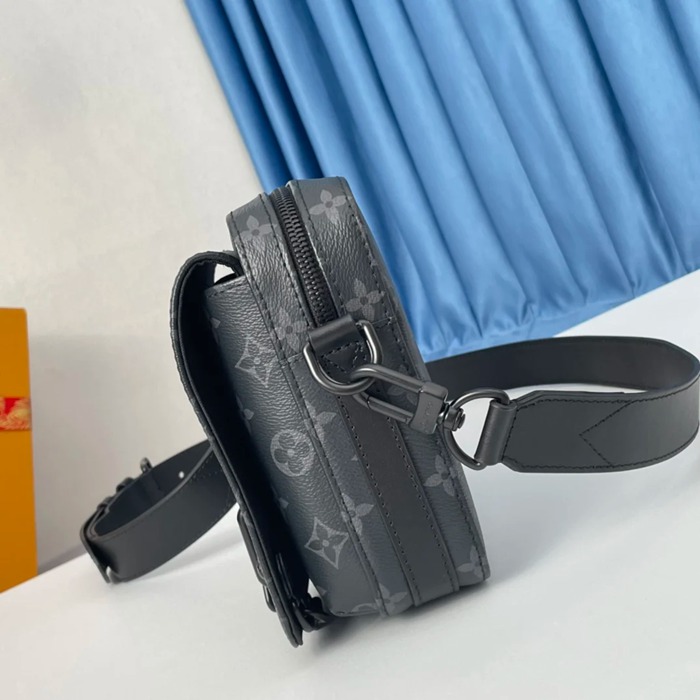 LOUIS VUITTON M45585 キャンバスメッセンジャー スチーマー サイズ:23.5x17cm