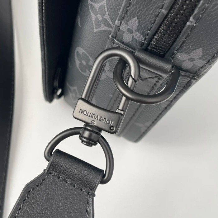 LOUIS VUITTON M45585 キャンバスメッセンジャー スチーマー サイズ:23.5x17cm