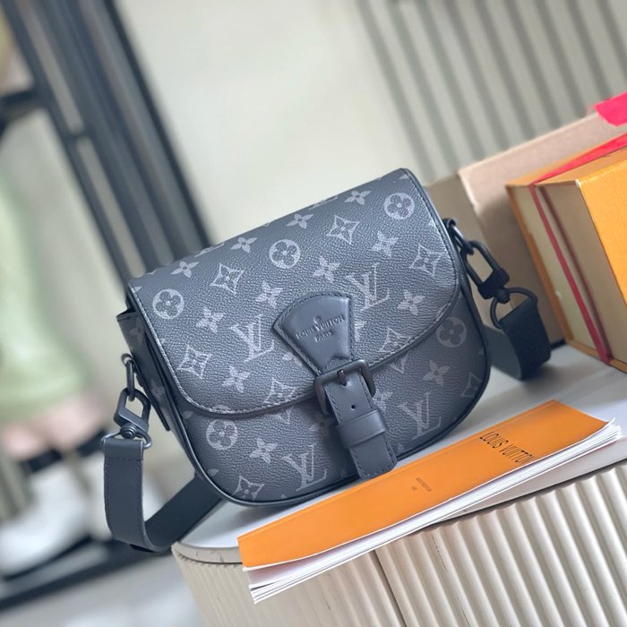 LOUIS VUITTON M12519 特級オールスチール金具斜め掛け サイズ:20x17cm