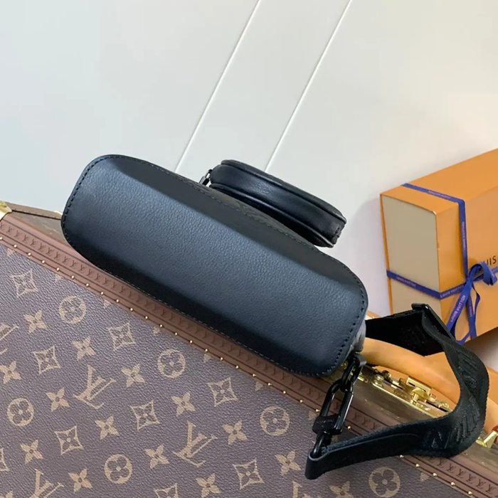 LOUIS VUITTON M21890 コーティングキャンバスショルダー デュオ サイズ:42x20cm
