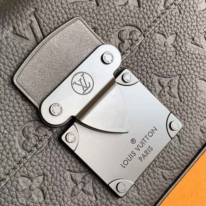 LOUIS VUITTON M58489 キャンバスメッセンジャー Sロック サイズ:22x18cm