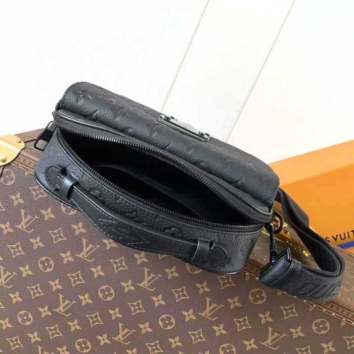 LOUIS VUITTON M58489 キャンバスメッセンジャー Sロック サイズ:22x18cm