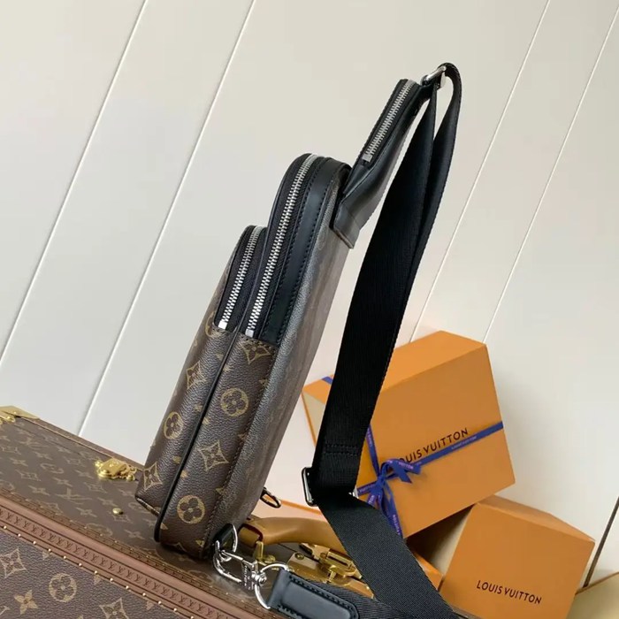 LOUIS VUITTON M46327 キャンバスショルダー アベニュー サイズ:31x20cm
