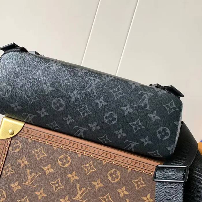 LOUIS VUITTON M12517 メッセンジャー ボヤジャー サイズ:33x22.5x11cm