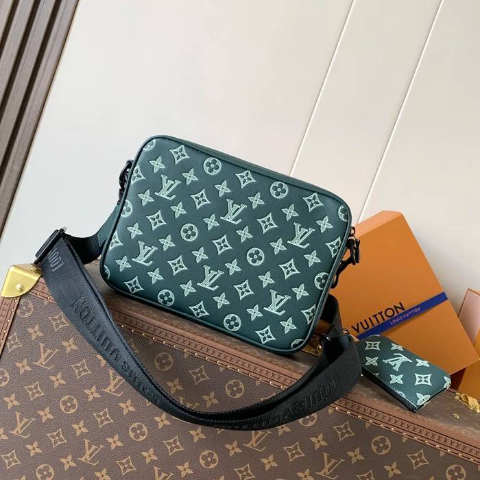 LOUIS VUITTON M27154 牛皮革メッセンジャー トリオ サイズ:25x18.5cm