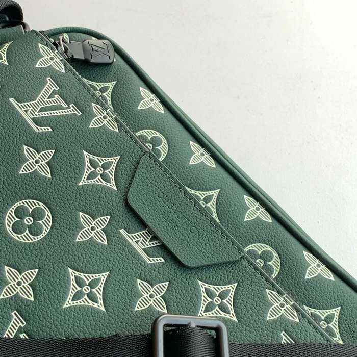 LOUIS VUITTON M27154 牛皮革メッセンジャー トリオ サイズ:25x18.5cm